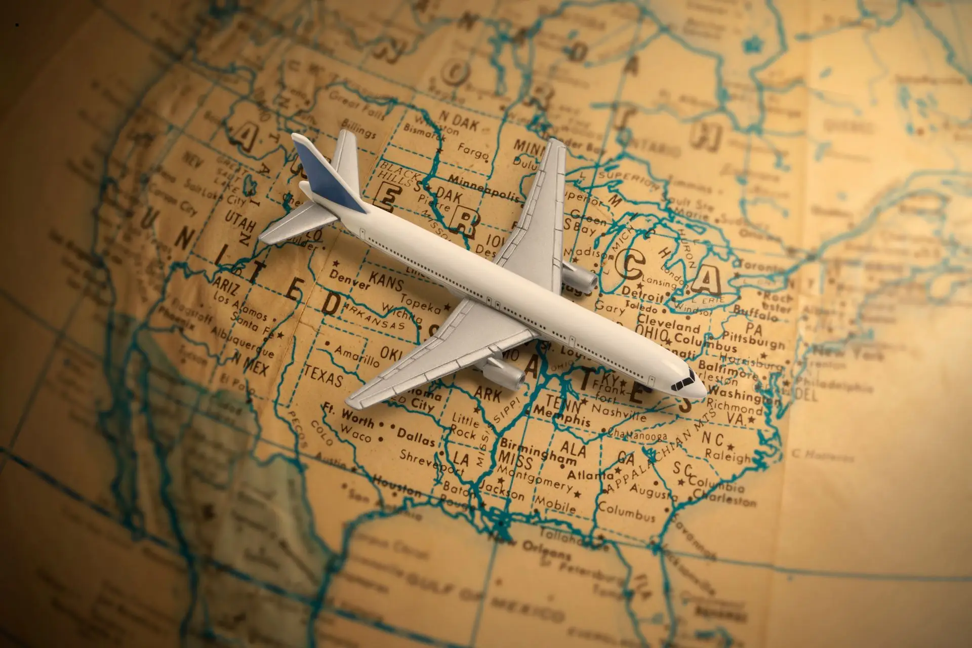 Flying First Class Like a Real Boss For Your Next Vacation